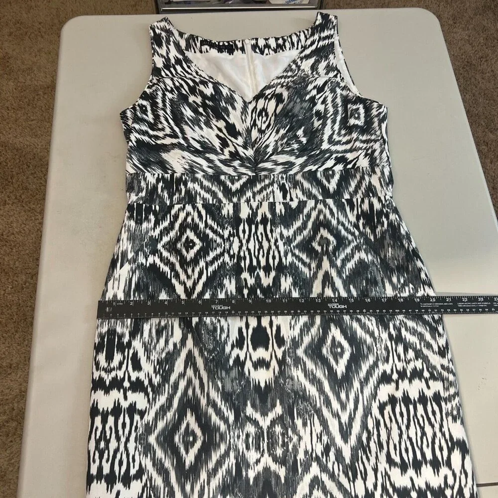 LAFAYETTE 148 Dress Womens 10 Black White Printed Sheath Sleeveless V-Neck 10/12